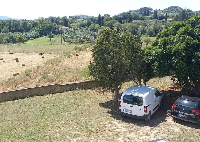بيت للعطل Spiros *
